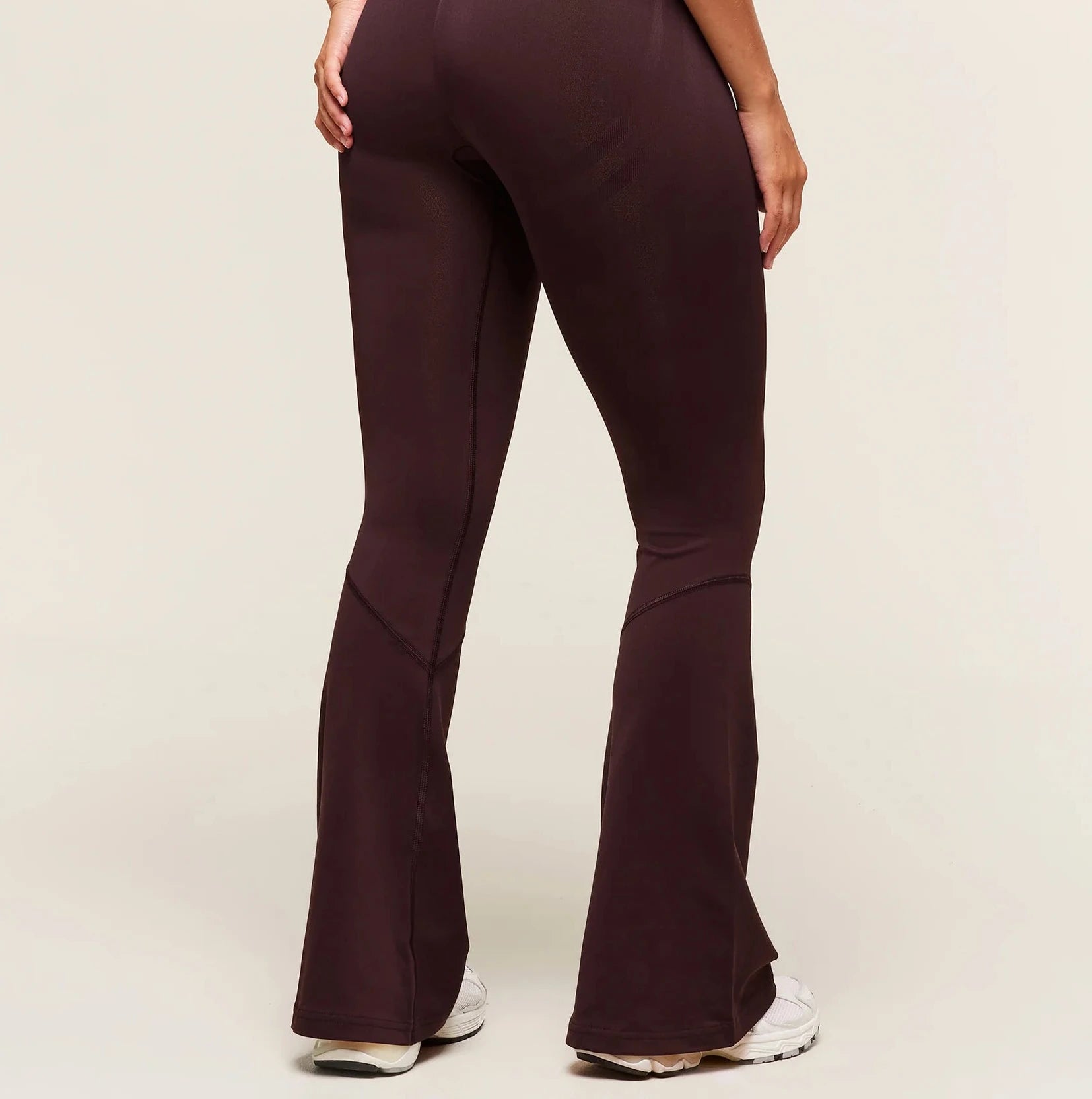 PREVENTA - Everyday Seamless Flared Legging