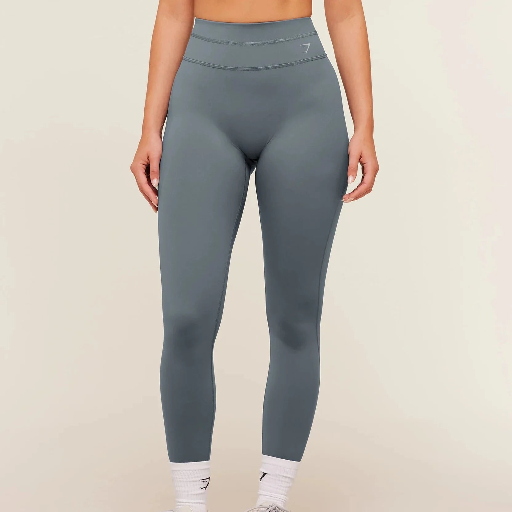 PREVENTA - Crossover Back Flared Leggings